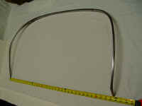 1976 Buick 'B' RH Wheel Opening Molding (2).JPG (499240 bytes)